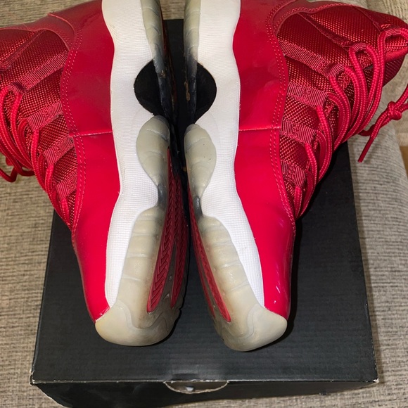 Air Jordan 11 Retro 7y gym red/white worn 4x - Picture 3 of 6